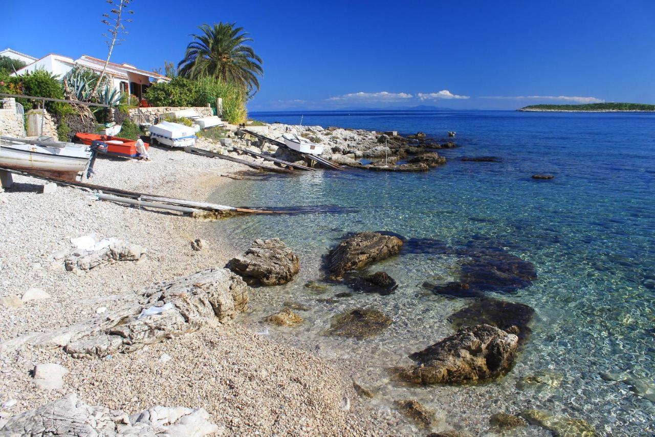 Apartments By The Sea Milna, Vis - 8896 Dış mekan fotoğraf
