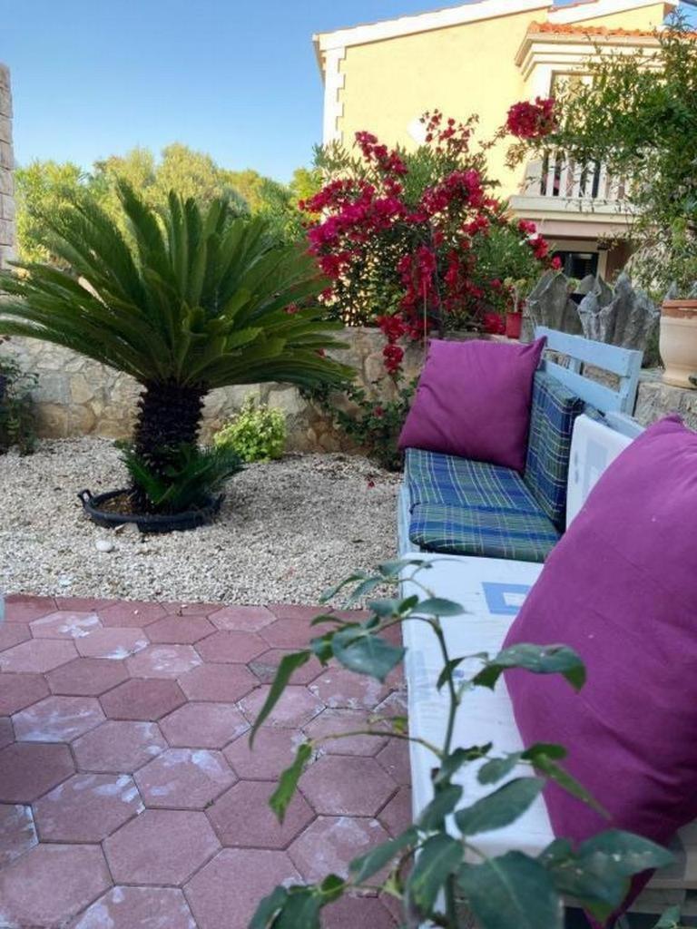 Apartments By The Sea Milna, Vis - 8896 Dış mekan fotoğraf