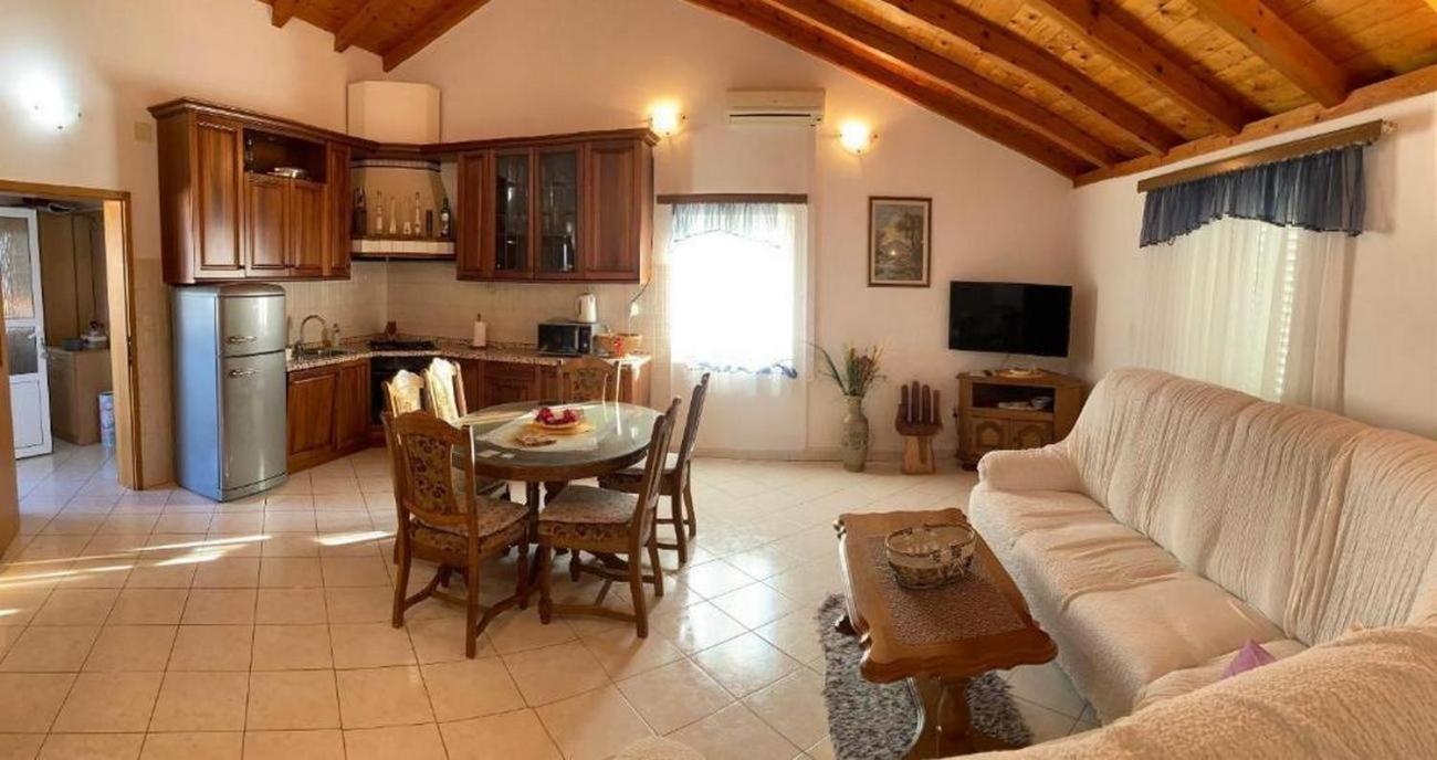 Apartments By The Sea Milna, Vis - 8896 Dış mekan fotoğraf